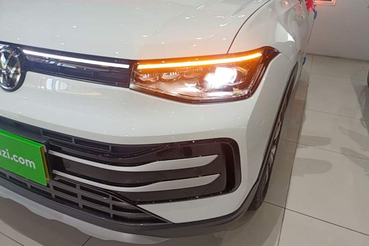 Used Volkswagen Tharu 2026 Model Xinrui 1.5L Ruiyi Edition Left Front Headlight