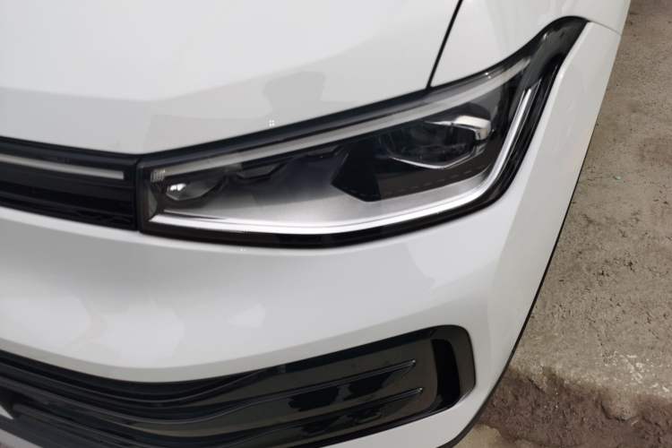 Used Volkswagen Tharu 2026 Model Xinrui 1.5L Ruiyi Edition Left Front Headlight