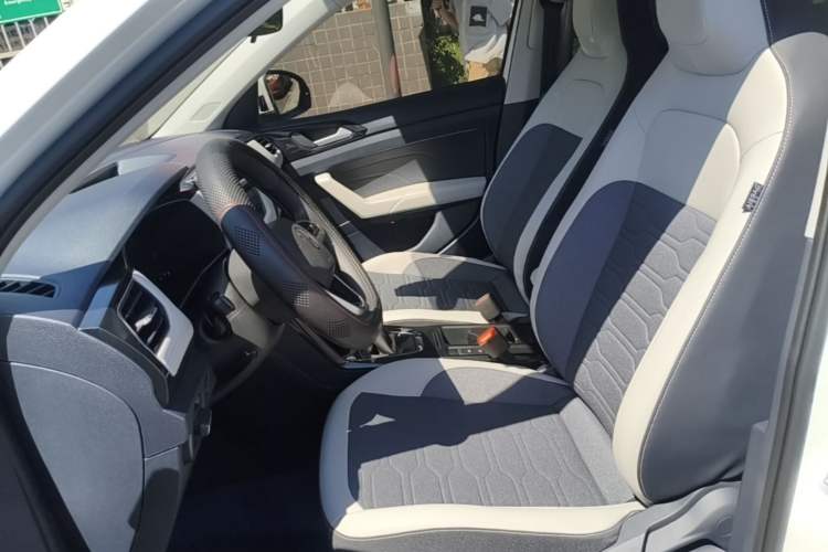Used Volkswagen Tharu 2026 Model Xinrui 1.5L Ruiyi Edition Left Front Seat