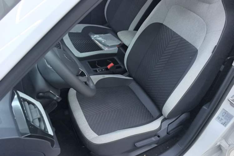 Used Volkswagen Tharu 2026 Model Xinrui 1.5L Rujin Edition Left Front Seat