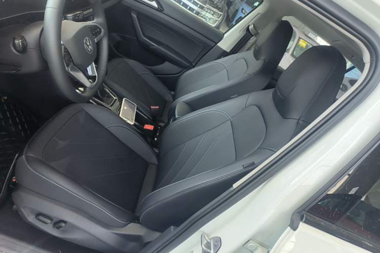 Used Volkswagen Tharu 2026 Model Xinrui 300TSI Ruixiang Edition Left Front Seat