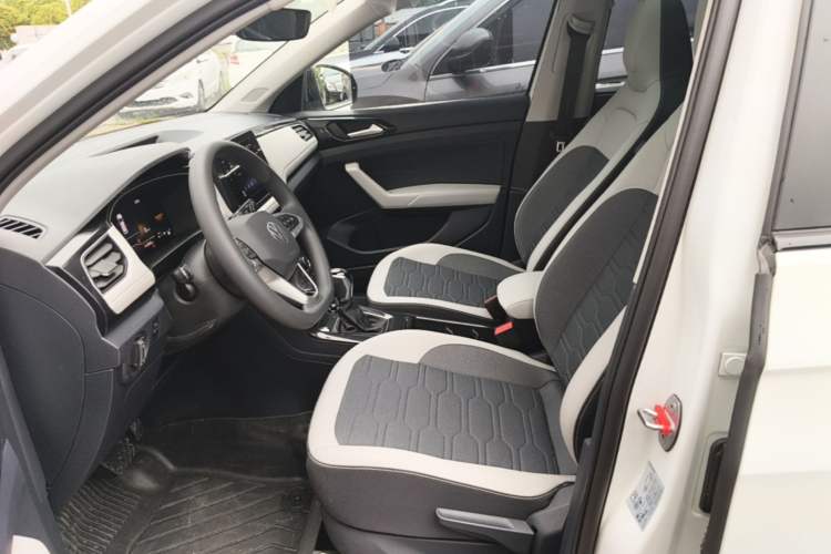 Used Volkswagen Tharu 2026 Model Xinrui 300TSI Ruiyi Edition Left Front Seat