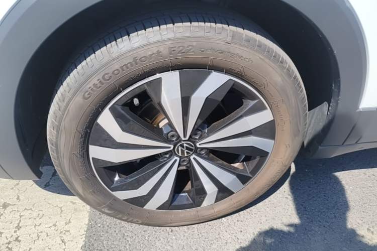 Used Volkswagen Tharu 2026 Model Xinrui 1.5L Ruiyi Edition Left Front Wheel Hub