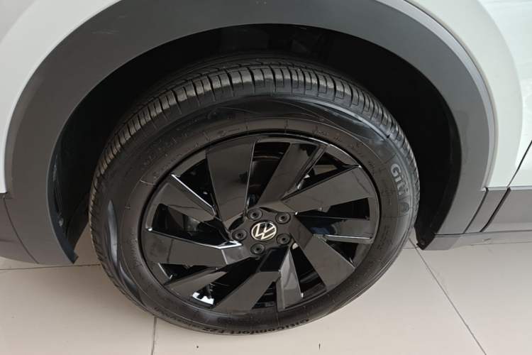 Used Volkswagen Tharu 2026 Model Xinrui 1.5L Ruiyi Edition Left Front Wheel Hub