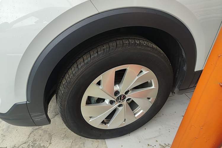 Used Volkswagen Tharu 2026 Model Xinrui 1.5L Rujin Edition Left Front Wheel Hub