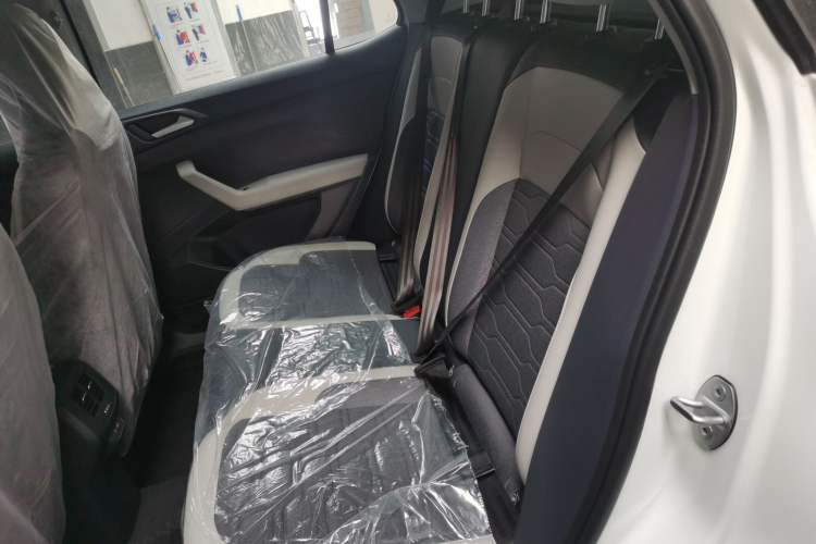 Used Volkswagen Tharu 2026 Model Xinrui 1.5L Ruiyi Edition Left Rear Seat