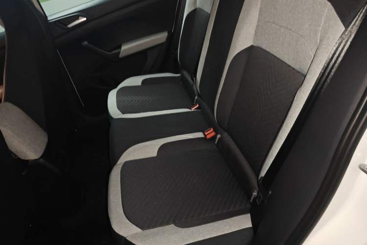 Used Volkswagen Tharu 2026 Model Xinrui 1.5L Rujin Edition Left Rear Seat