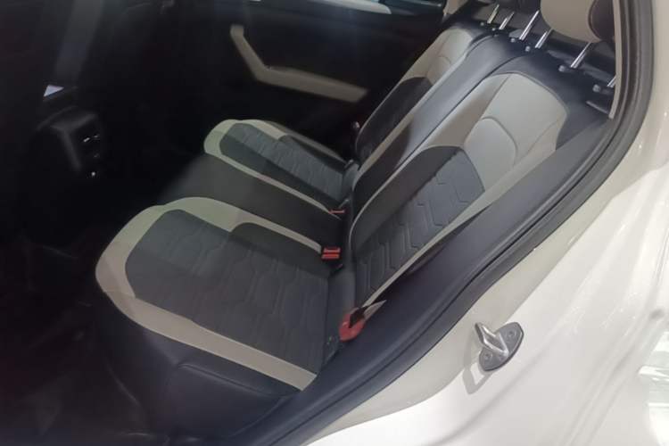 Used Volkswagen Tharu 2026 Model Xinrui 1.5L Ruiyi Edition Left Rear Seat