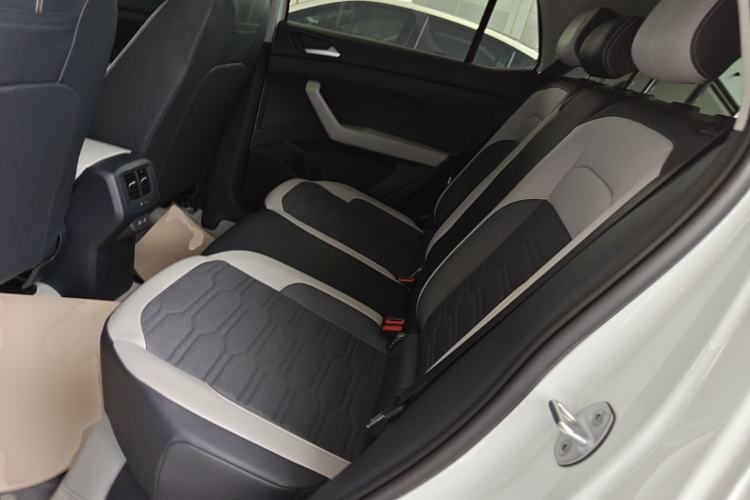 Used Volkswagen Tharu 2026 Model Xinrui 1.5L Ruiyi Edition Left Rear Seat