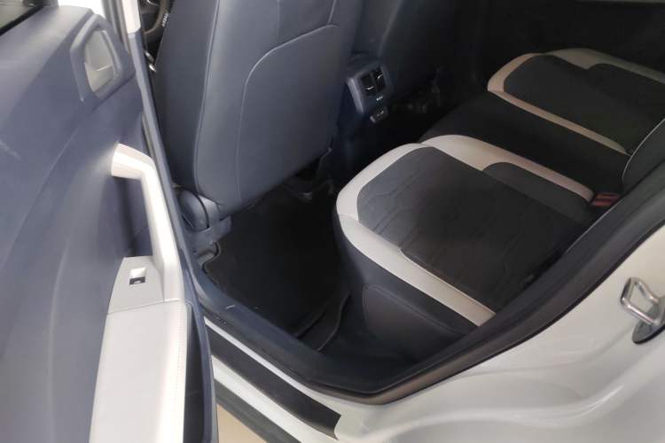 Used Volkswagen Tharu 2026 Model Xinrui 300TSI Ruiyi Edition Left Rear Seat