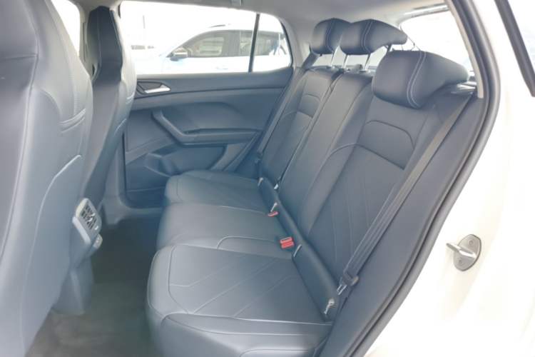 Used Volkswagen Tharu 2026 Model Xinrui 300TSI Ruixiang Edition Left Rear Seat