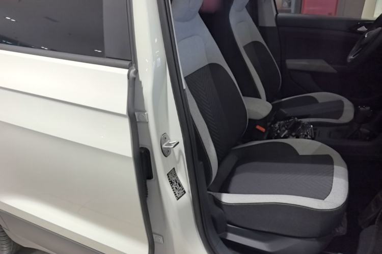 Used Volkswagen Tharu 2026 Model Xinrui 1.5L Rujin Edition Right Front Seat
