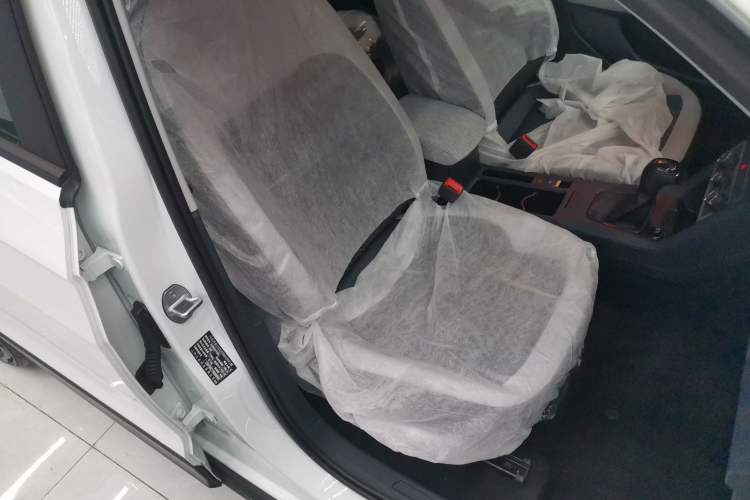 Used Volkswagen Tharu 2026 Model Xinrui 1.5L Rujin Edition Right Front Seat