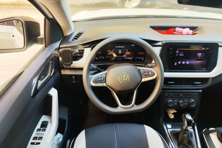 Used Volkswagen Tharu 2026 Model Xinrui 1.5L Ruiyi Edition Steering Wheel