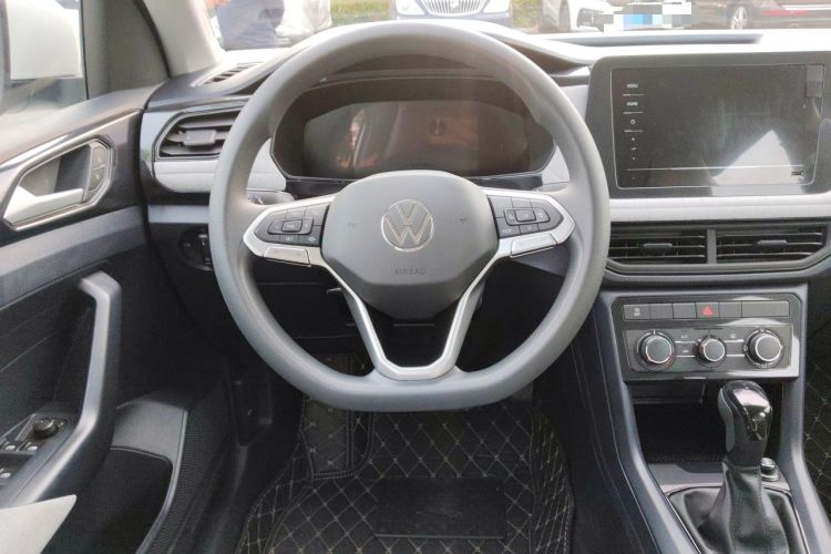 Used Volkswagen Tharu 2026 Model Xinrui 1.5L Rujin Edition Steering Wheel