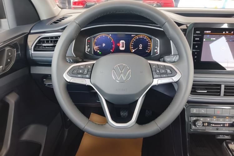 Used Volkswagen Tharu 2026 Model Xinrui 300TSI Ruixiang Edition Steering Wheel