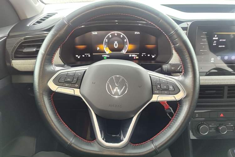 Used Volkswagen Tharu 2026 Model Xinrui 1.5L Rujin Edition Steering Wheel