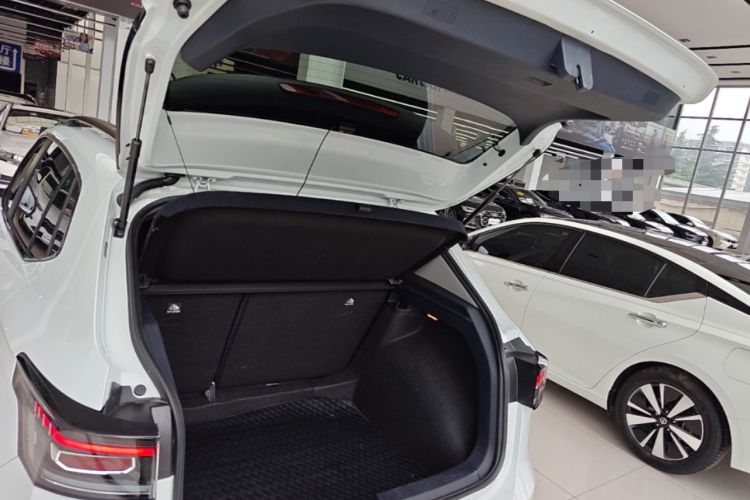 Used Volkswagen Tharu 2026 Model Xinrui 1.5L Ruiyi Edition Trunk