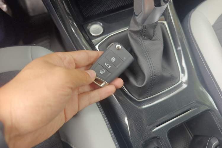 Used Volkswagen Tharu 2026 Model Xinrui 1.5L Ruiyi Edition Vehicle Key