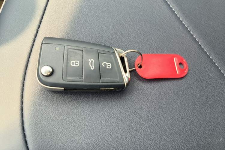 Used Volkswagen Tharu 2026 Model Xinrui 300TSI Ruixiang Edition Vehicle Key