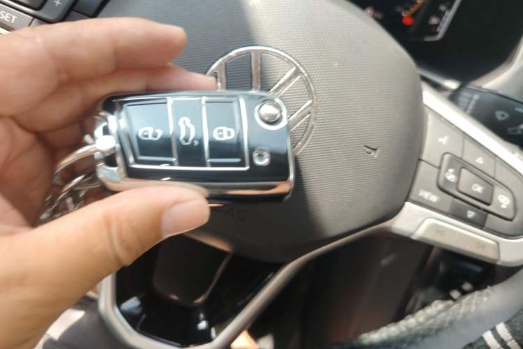 Used Volkswagen Tharu 2026 Model Xinrui 300TSI Ruixiang Edition Vehicle Key