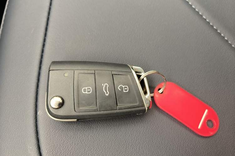 Used Volkswagen Tharu 2026 Model Xinrui 300TSI Ruixiang Edition Vehicle Key