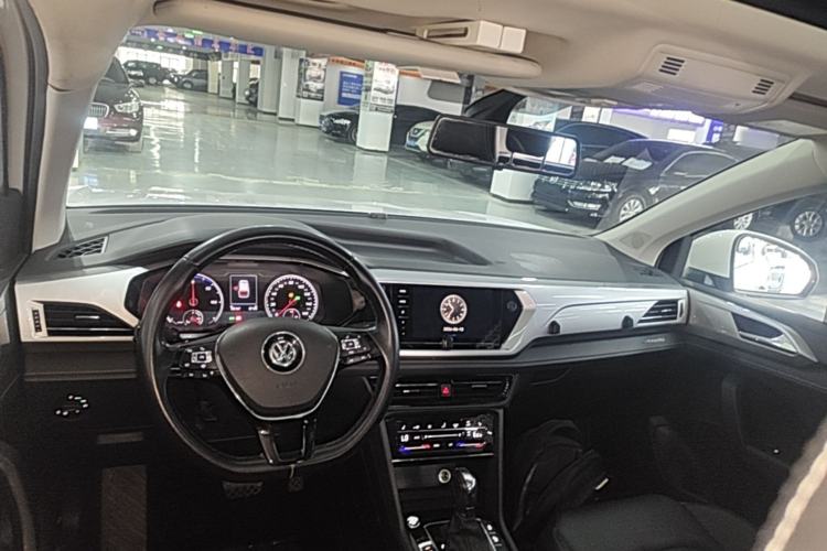 Used Volkswagen Tharu New Energy 2021 Panoramic Deluxe Edition Center Console