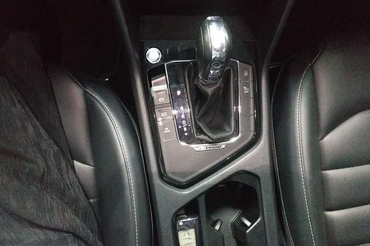Used Volkswagen Tharu New Energy 2021 Panoramic Deluxe Edition Gear Lever