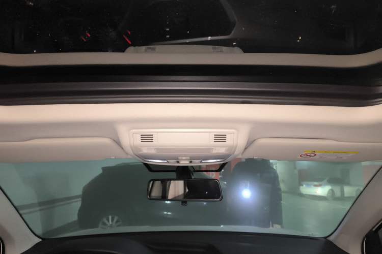 Used Volkswagen Tharu New Energy 2021 Panoramic Deluxe Edition Headliner