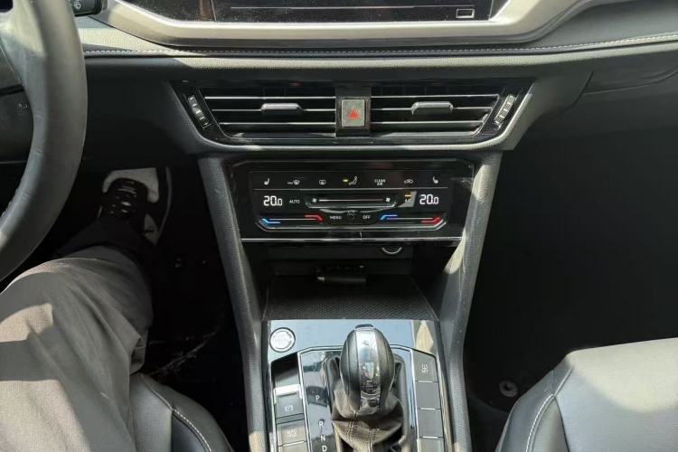 Used Volkswagen Tharu New Energy 2021 Panoramic Deluxe Edition Interior 10