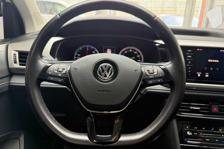 Used Volkswagen Tharu New Energy 2021 Panoramic Deluxe Edition Interior 3