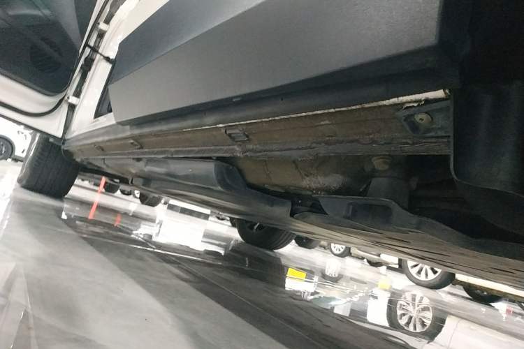 Used Volkswagen Tharu New Energy 2021 Panoramic Deluxe Edition Left Side Sill