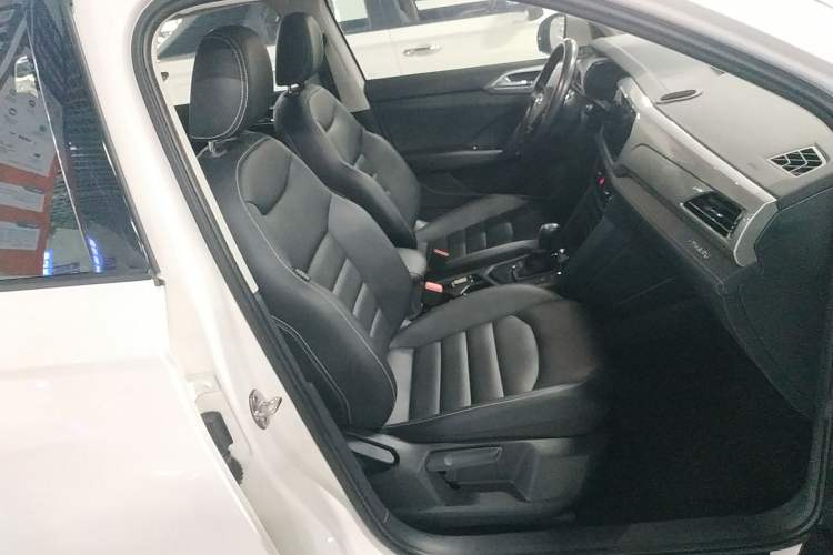Used Volkswagen Tharu New Energy 2021 Panoramic Deluxe Edition Right Front Seat