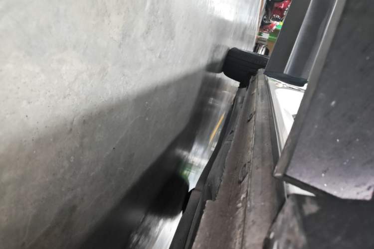 Used Volkswagen Tharu New Energy 2021 Panoramic Deluxe Edition Right Side Sill