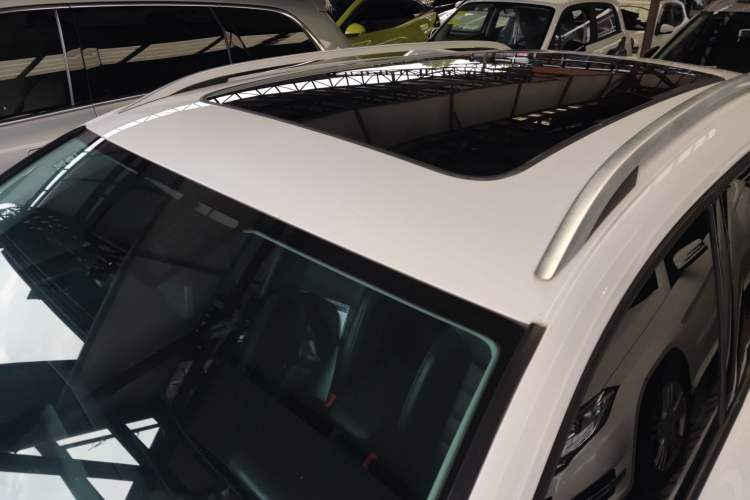 Used Volkswagen Tharu New Energy 2021 Panoramic Deluxe Edition Roof