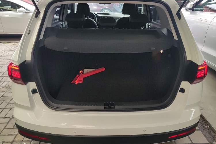 Used Volkswagen Tharu New Energy 2021 Panoramic Deluxe Edition Trunk