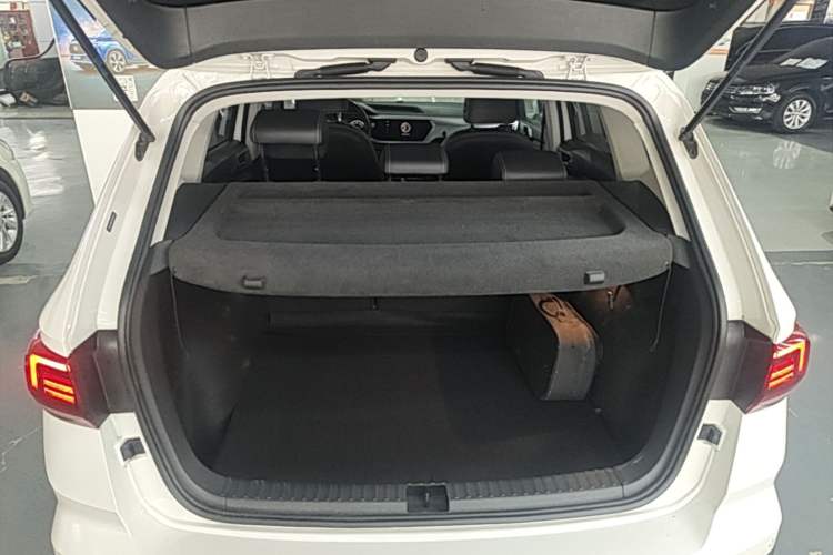 Used Volkswagen Tharu New Energy 2021 Panoramic Deluxe Edition Trunk