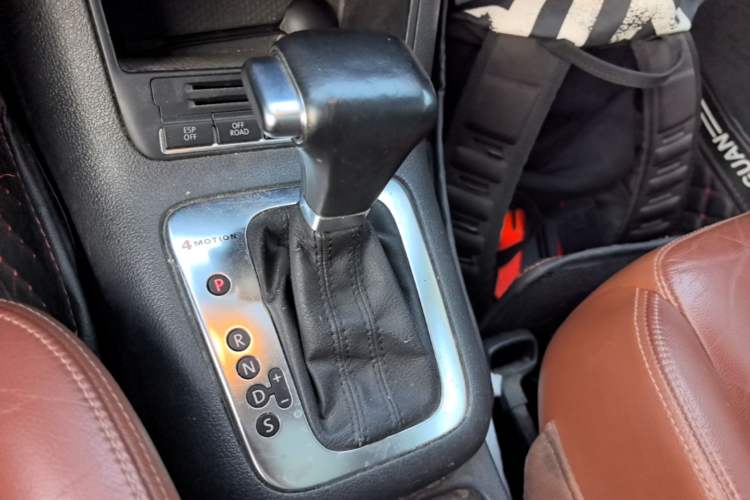 Used Volkswagen Tiguan 2009 2.0 TSI Luxury Edition Gear Lever