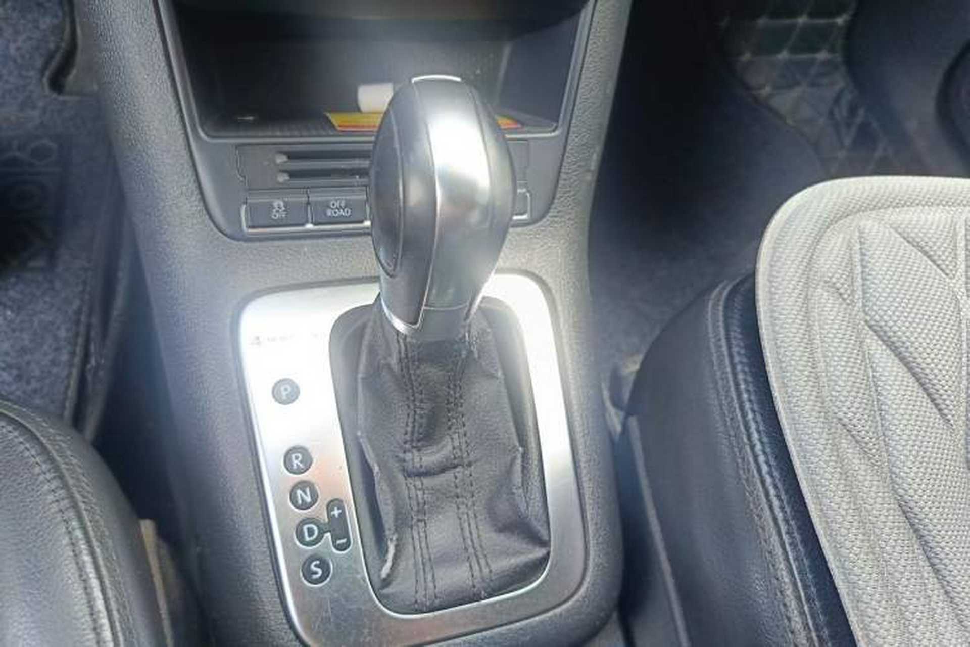 Used Volkswagen Tiguan 2009 2.0 TSI Comfort Edition Gear Lever