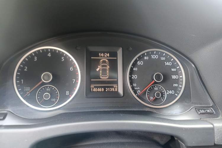 Used Volkswagen Tiguan 2009 2.0 TSI Comfort Edition Instrument Cluster