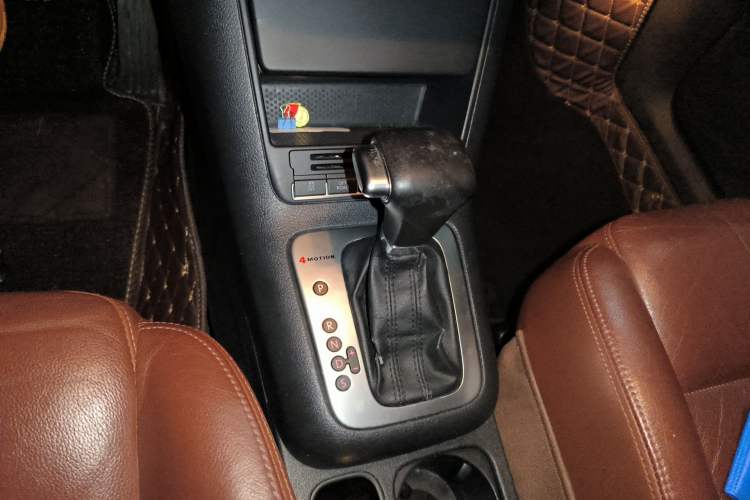Used Volkswagen Tiguan 2009 2.0 TSI Luxury Edition Gear Lever