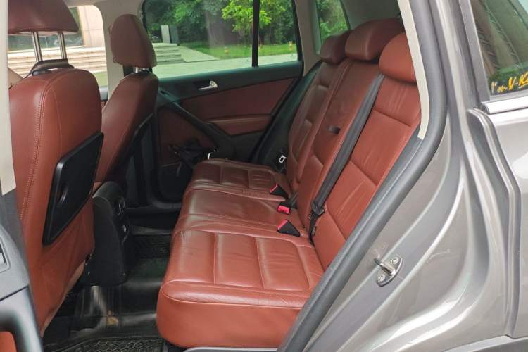 Used Volkswagen Tiguan 2009 2.0 TSI Luxury Edition Left Rear Seat