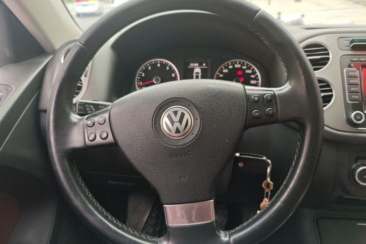 Used Volkswagen Tiguan 2009 2.0 TSI Luxury Edition Steering Wheel