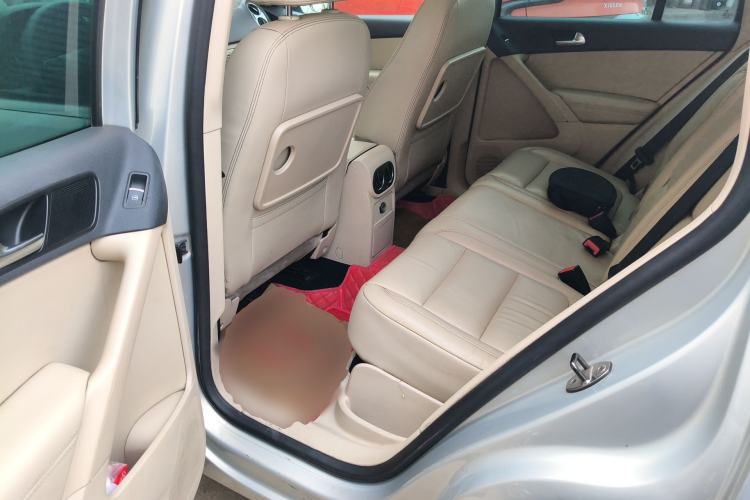 Used Volkswagen Tiguan 2009 2.0 TSI Luxury Edition Left Rear Seat