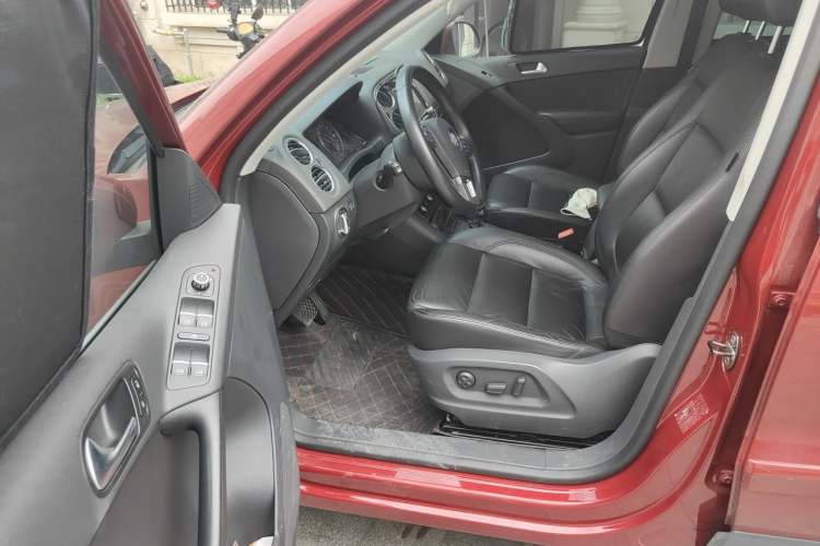 Used Volkswagen Tiguan 2009 2.0 TSI Comfort Edition Driver Seat