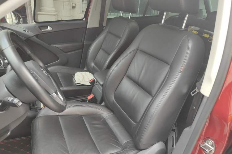 Used Volkswagen Tiguan 2009 2.0 TSI Comfort Edition Left Front Seat