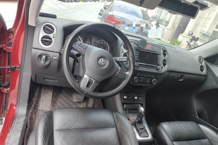 Used Volkswagen Tiguan 2009 2.0 TSI Comfort Edition Steering Wheel