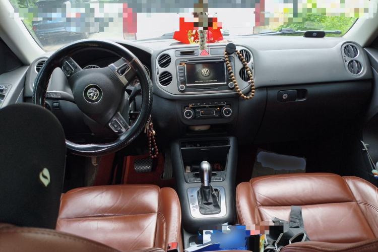 Used Volkswagen Tiguan 2009 2.0 TSI Luxury Edition Center Console