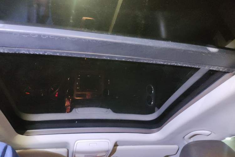 Used Volkswagen Tiguan 2009 2.0 TSI Comfort Edition Headliner
