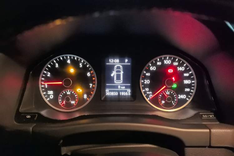 Used Volkswagen Tiguan 2009 2.0 TSI Comfort Edition Instrument Cluster